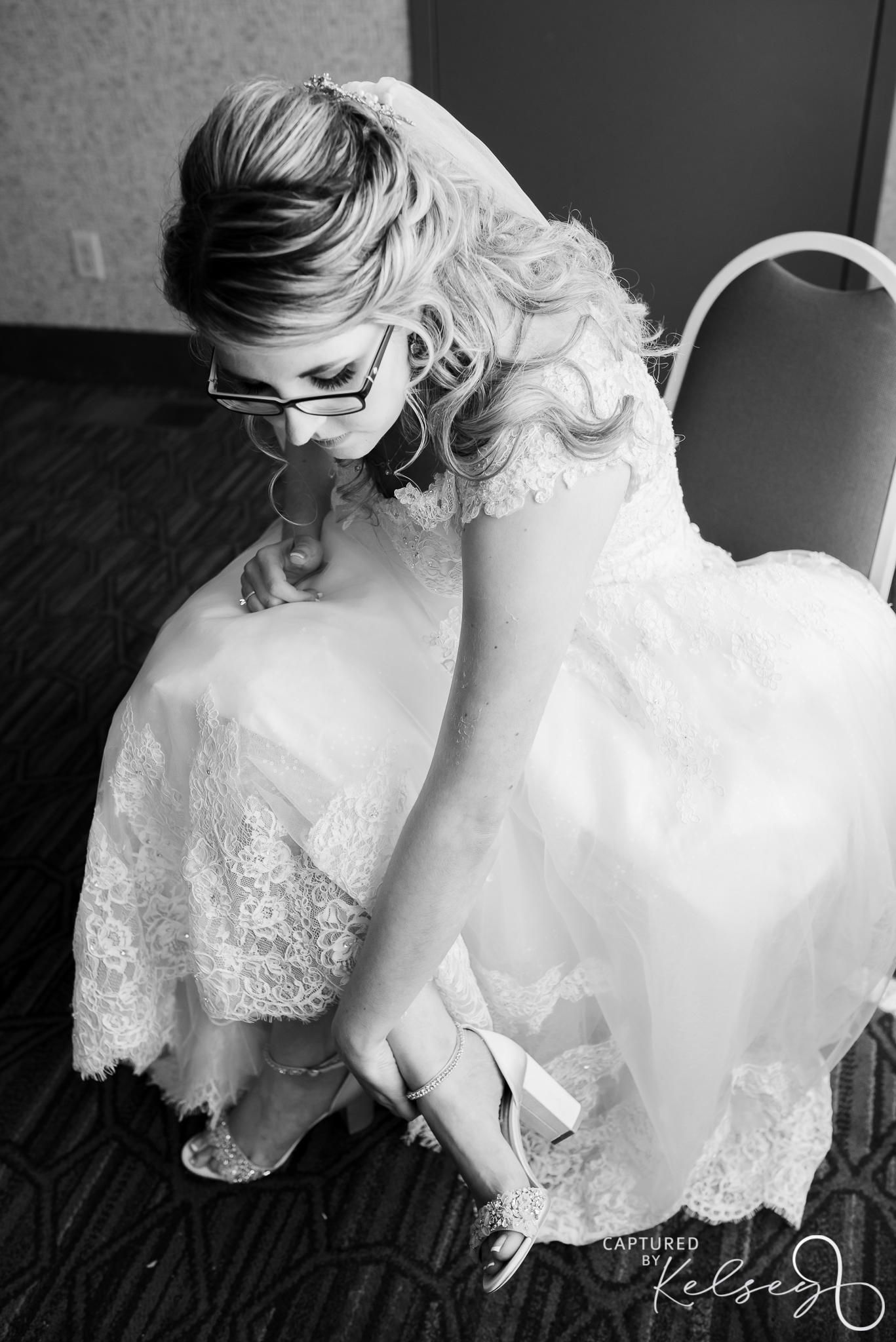 MICHIGAN-WEDDING-PHOTOGRAPHER-ODINS-OWN-MOWINSKI-CAPTURED-BY-KELSEY-BLOG-10