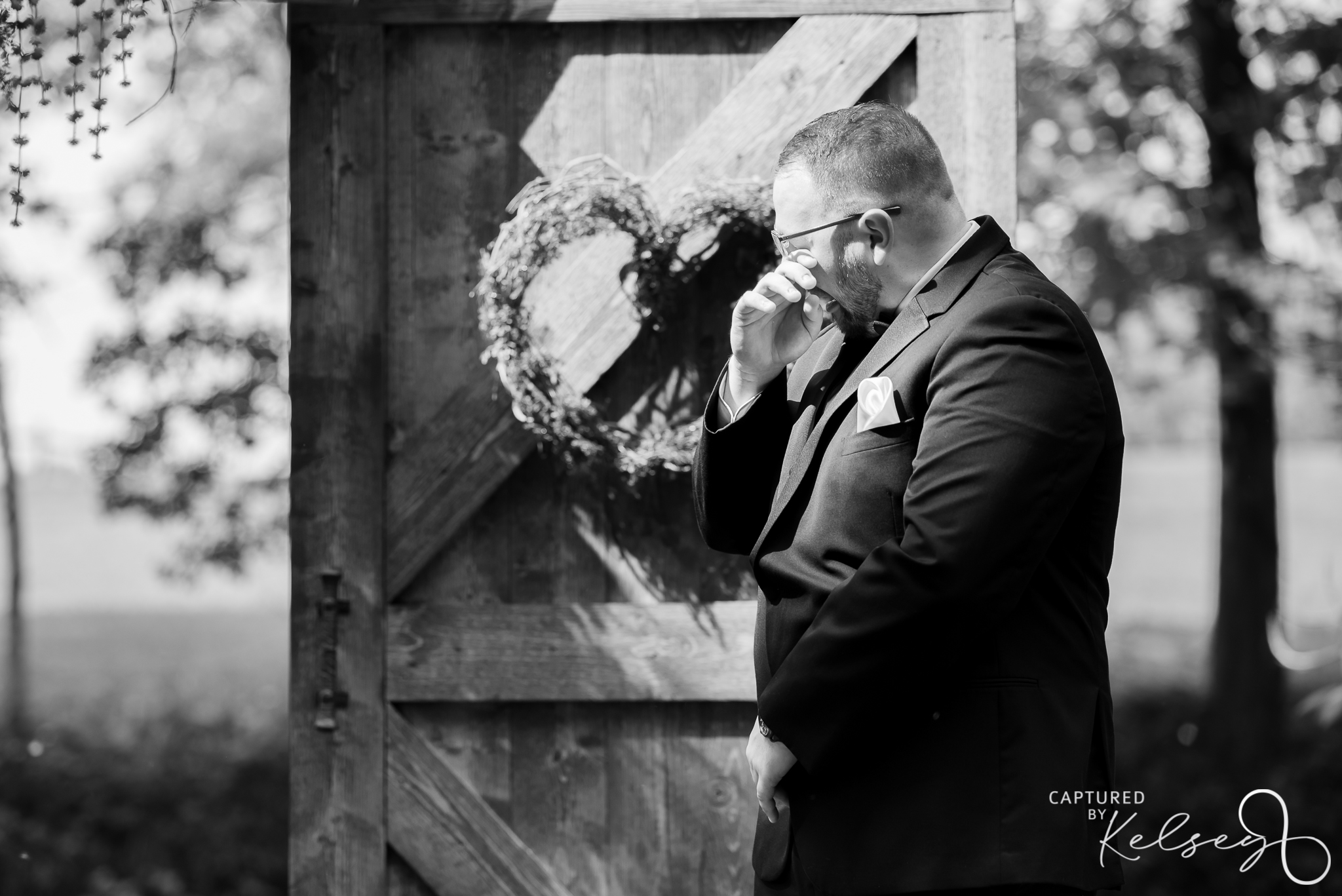 MICHIGAN-WEDDING-PHOTOGRAPHER-ODINS-OWN-MOWINSKI-CAPTURED-BY-KELSEY-BLOG-38