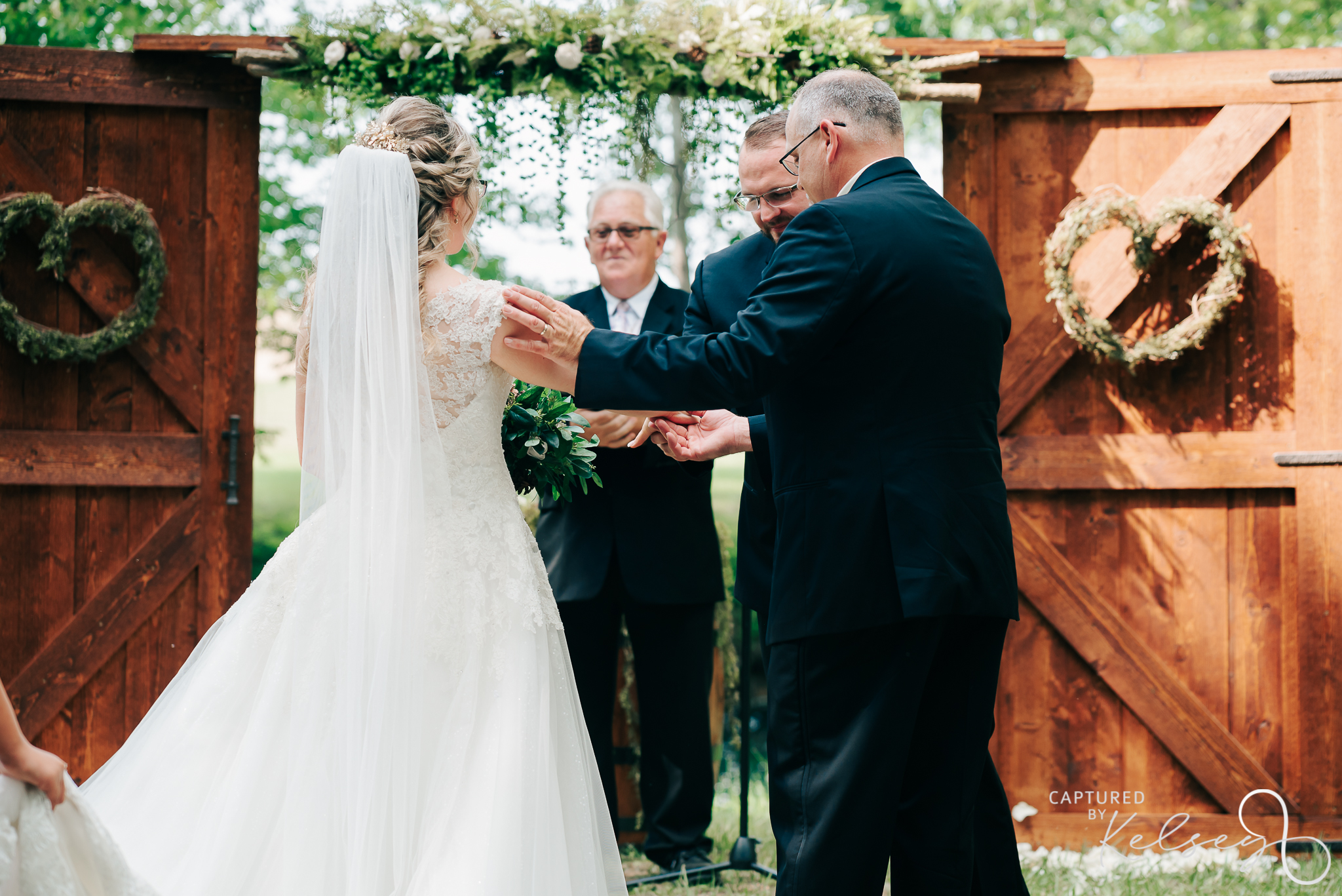 MICHIGAN-WEDDING-PHOTOGRAPHER-ODINS-OWN-MOWINSKI-CAPTURED-BY-KELSEY-BLOG-39