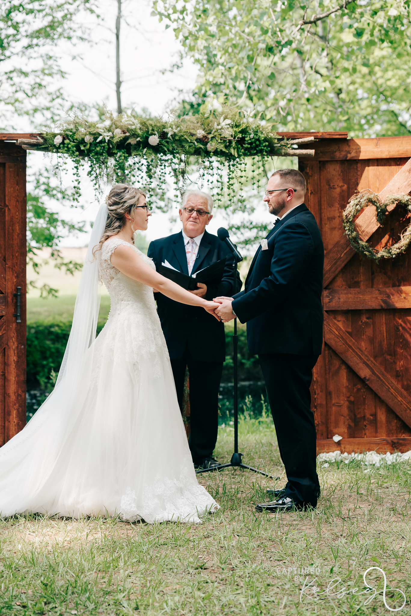 MICHIGAN-WEDDING-PHOTOGRAPHER-ODINS-OWN-MOWINSKI-CAPTURED-BY-KELSEY-BLOG-41