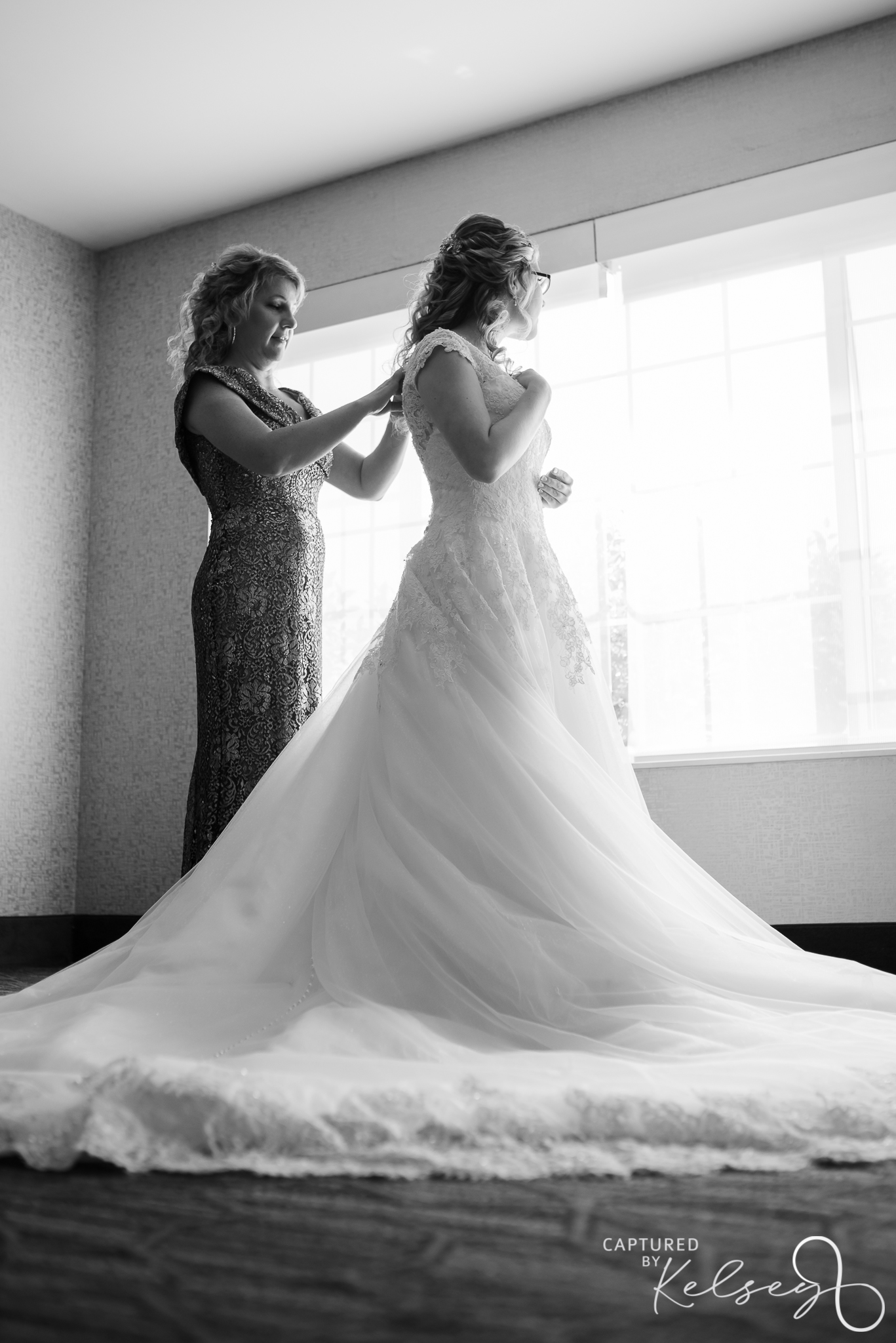 MICHIGAN-WEDDING-PHOTOGRAPHER-ODINS-OWN-MOWINSKI-CAPTURED-BY-KELSEY-BLOG-9