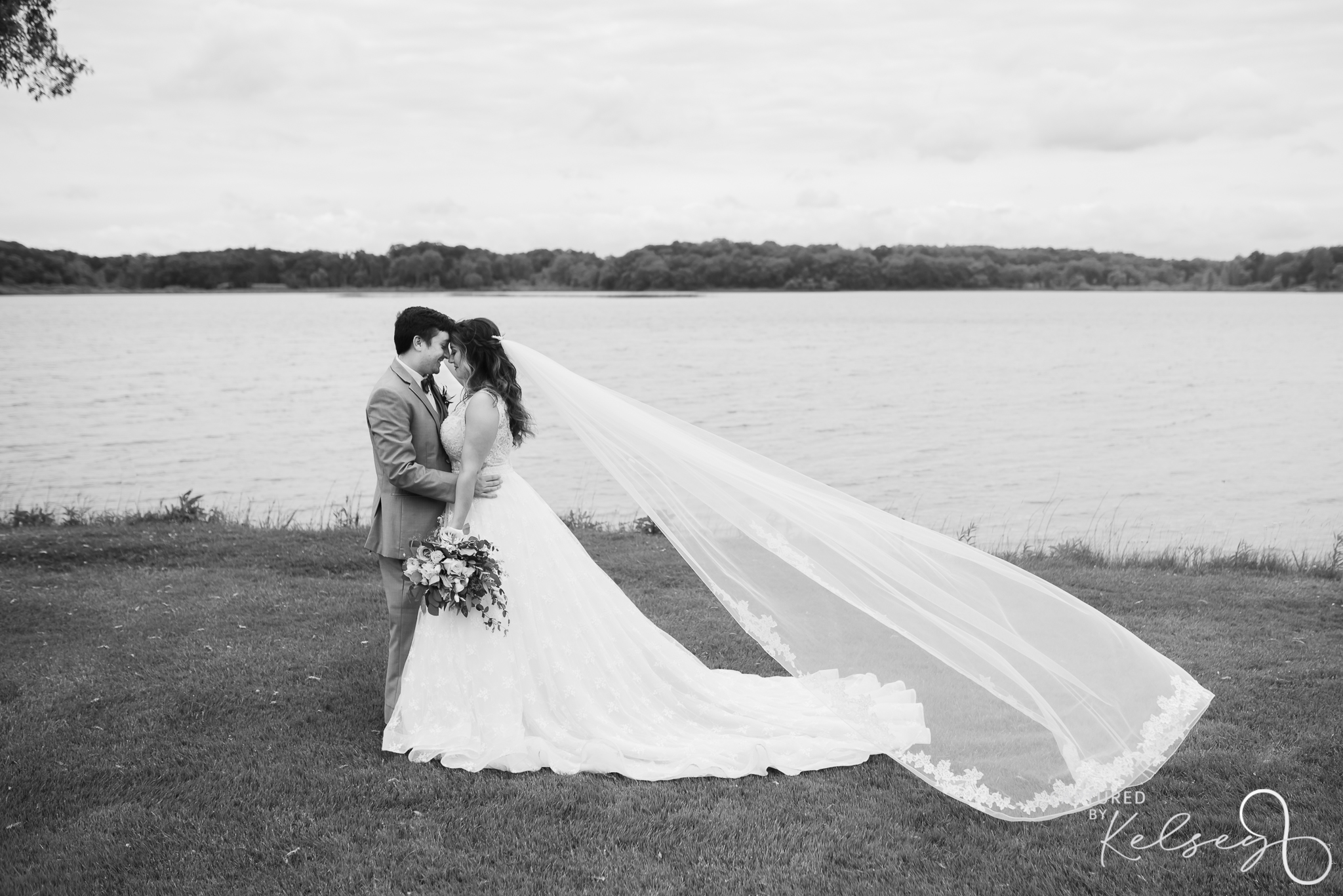 WALDENWOODS-WEDDING-PHOTOGRAPHER-MARTIN-CAPTURED-BY-KELSEY-BLOG-41