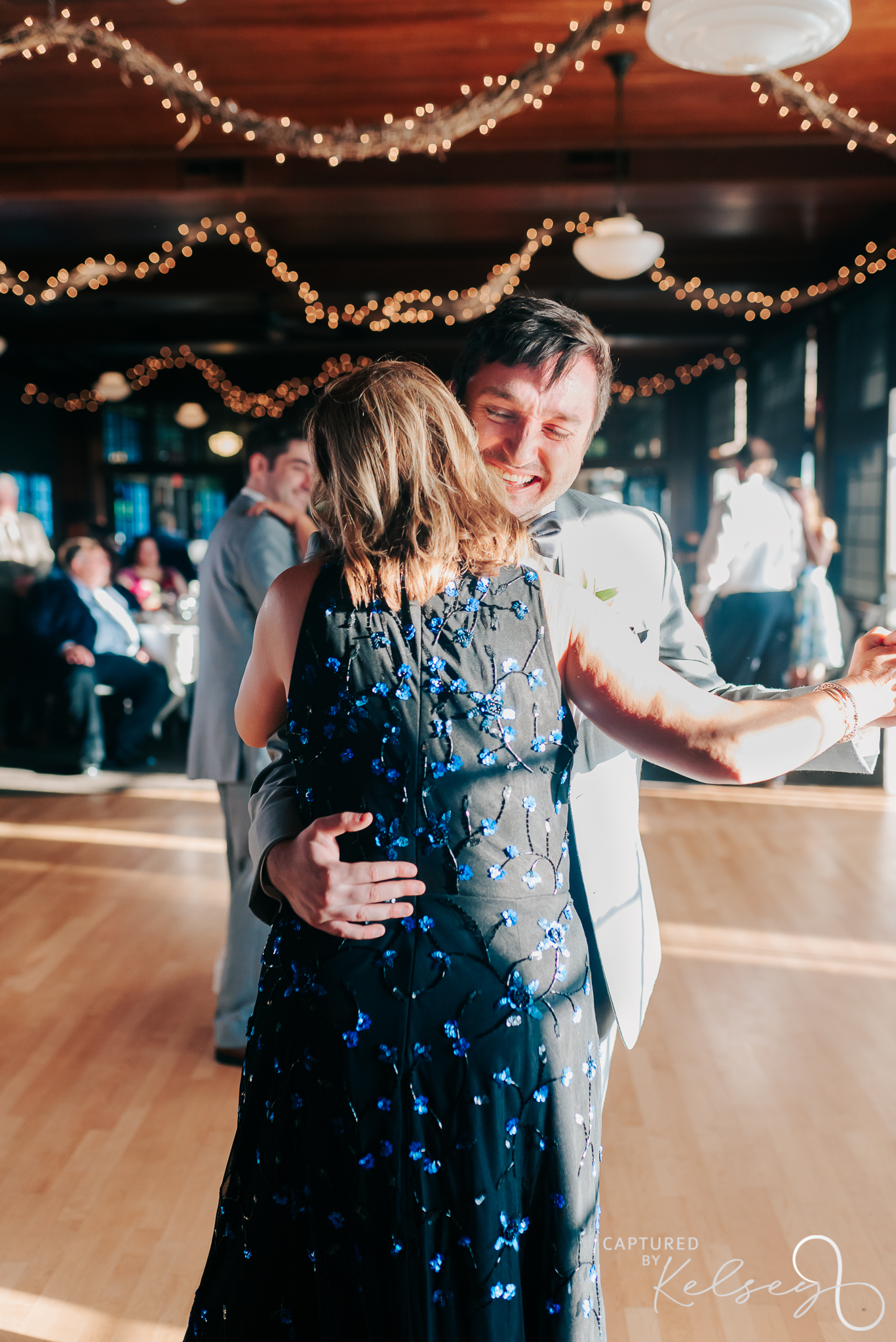 WALDENWOODS-WEDDING-PHOTOGRAPHER-MARTIN-CAPTURED-BY-KELSEY-BLOG-72