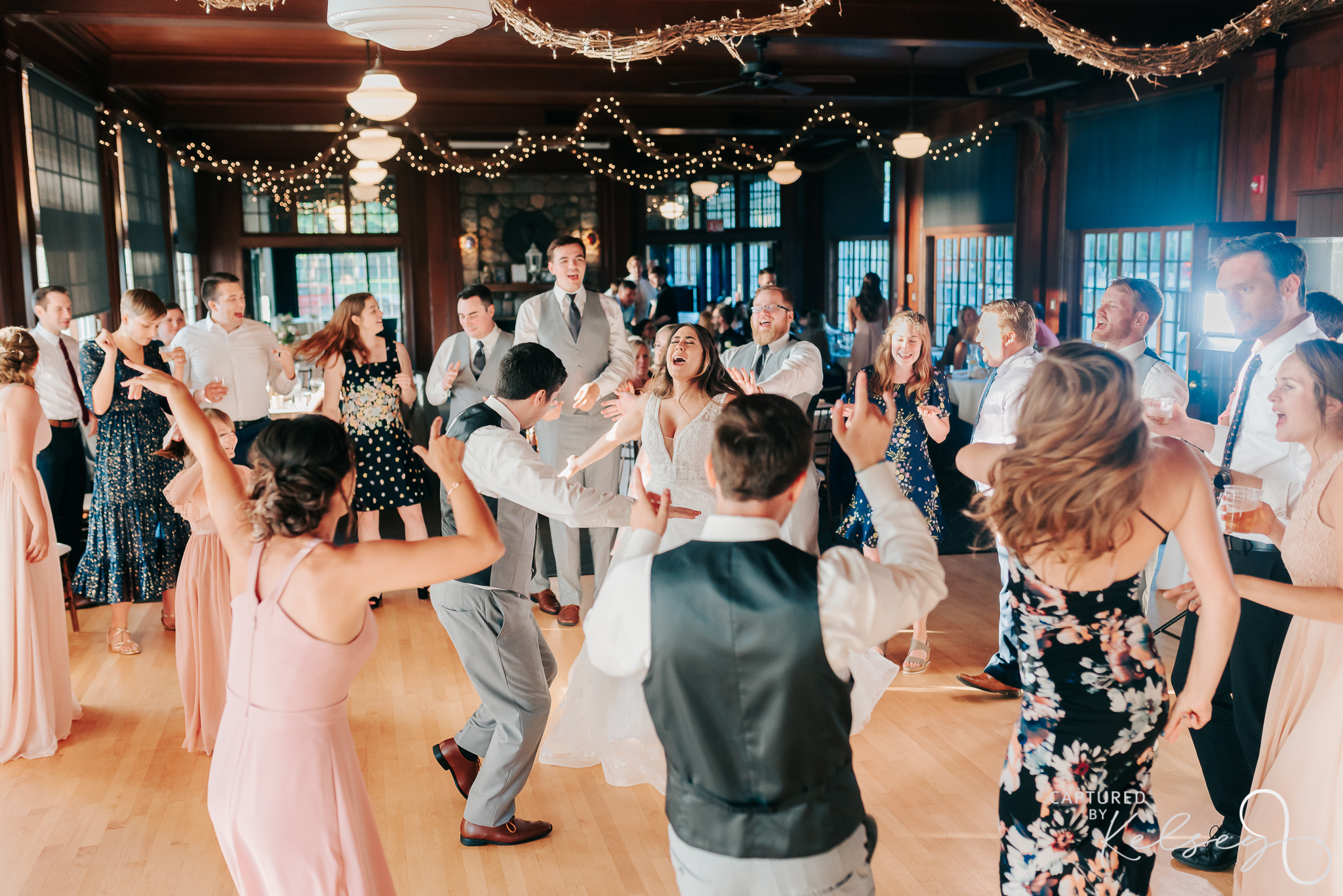 WALDENWOODS-WEDDING-PHOTOGRAPHER-MARTIN-CAPTURED-BY-KELSEY-BLOG-75