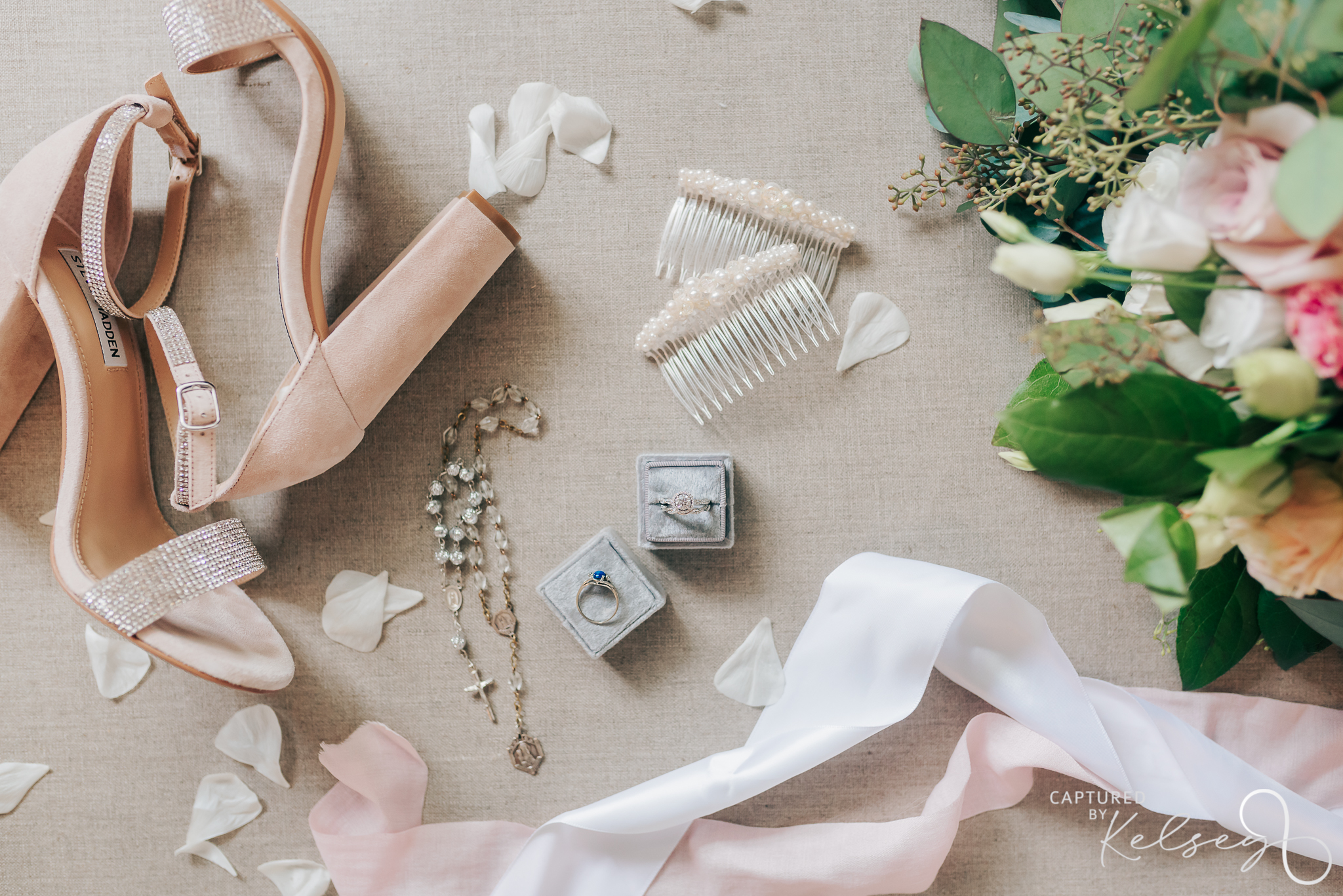 WALDENWOODS-WEDDING-PHOTOGRAPHER-MARTIN-CAPTURED-BY-KELSEY-BLOG-9