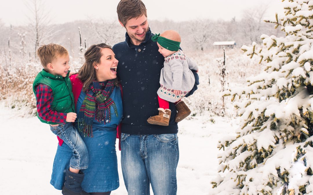 What to Wear for Family Photos: Dressing for Your Body Type | Ann Arbor Family Photographer | Captured by Kelsey Photography