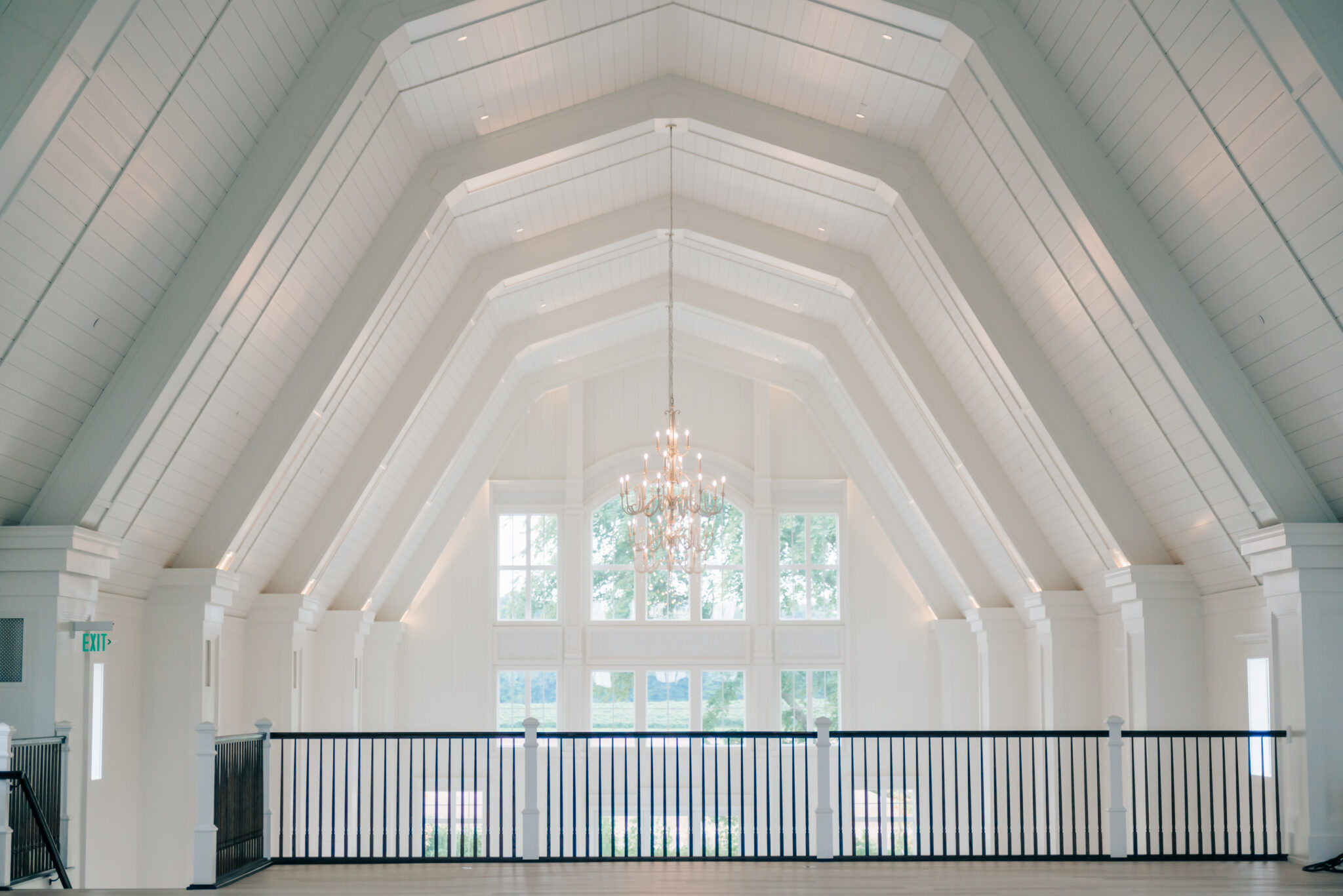 Etre Farms A Luxury Barn Wedding Venue in Michigan