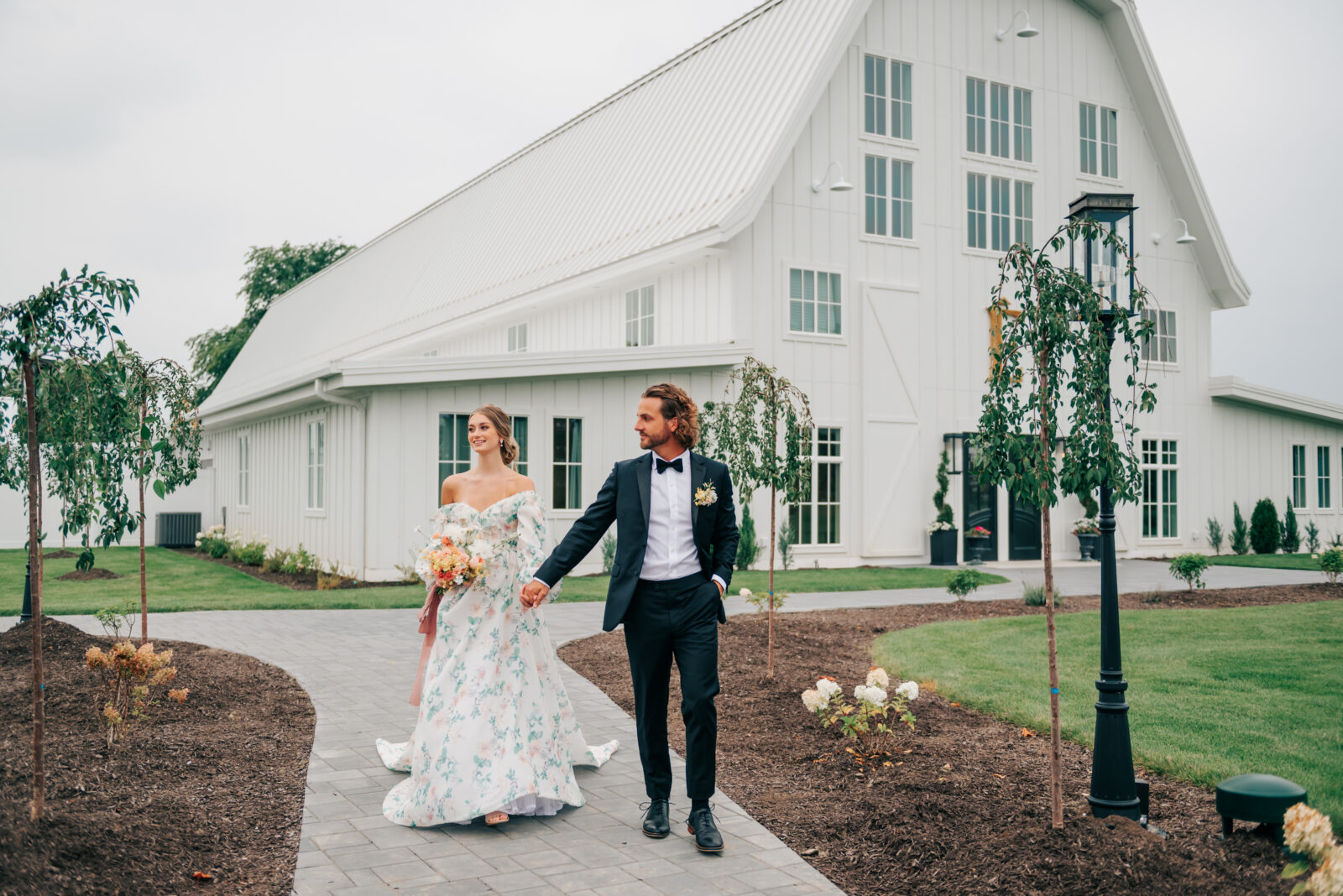 Etre Farms A Luxury Barn Wedding Venue in Michigan